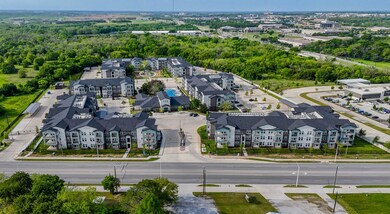 4600 E Mckinney St unit 5317, Denton, TX 76208 - photo 2