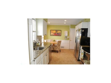 Brand New Kitchen with Custom Cabinets, Stainless 