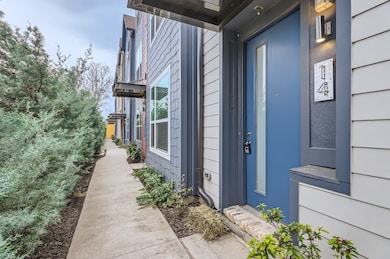 301 E Lamar St unit 12, McKinney, TX 75069 - photo 2