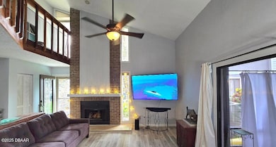 living room lagoonm court