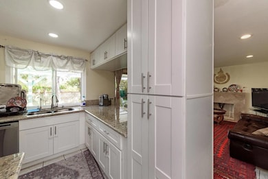 9378 Twin Mountain Cir, San Diego, CA 92126 - photo 7