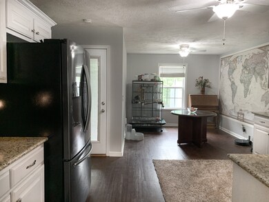 386 Indian Springs Cir, Manchester, TN 37355 - photo 7