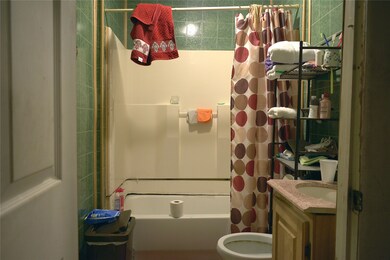 7922 Maxroy St, Houston, TX 77088 - photo 7