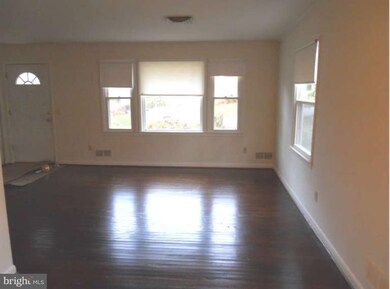 8812 Littlewood Rd, Parkville, MD 21234 - photo 3