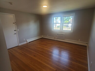 433 Sea St unit 3, Quincy, MA 02169 - photo 2