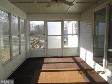 135 Mark St, Fort Ashby, WV 26719 - photo 6