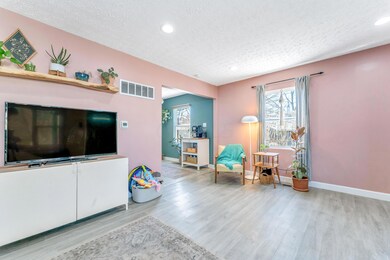 925 Blenheim Rd, Columbus, OH 43224 - photo 7