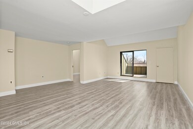 Living Room/ Dining Room