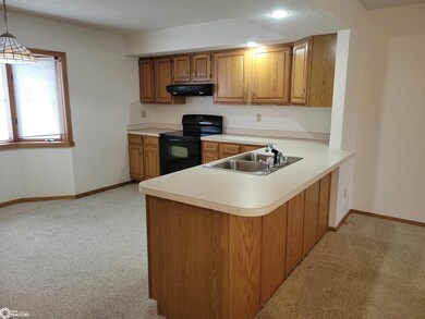 314 1st St NE unit 7, Clarion, IA 50525 - photo 5