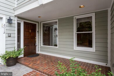 2012 Wolftrap Oaks Ct, Vienna, VA 22182 - photo 3