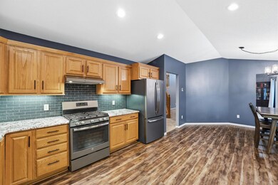 1705 Vale Ct, Faribault, MN 55021 - photo 5