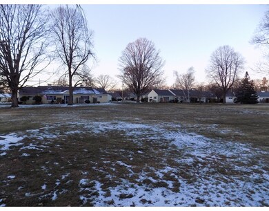 40 Meadowlark Ln unit 40, Chicopee, MA 01022 - photo 5