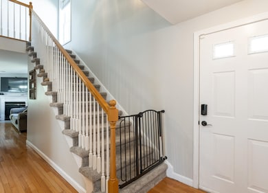 109 Barbara Ln, Hudson, NH 03051 - photo 5