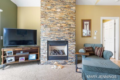 26-web-or-mls-17530 N Fruitport Rd, Spri