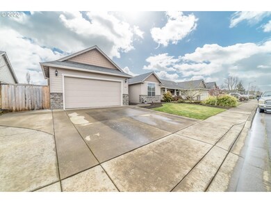 249 Auburn Ln, Creswell, OR 97426 - photo 2