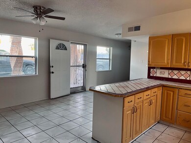7952 San Jose Rd #B Rd, El Paso, TX 79915 - photo 2