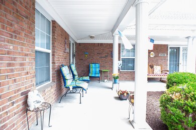 8122 Arthur Goins Blvd unit 8122, Louisville, KY 40228 - photo 5