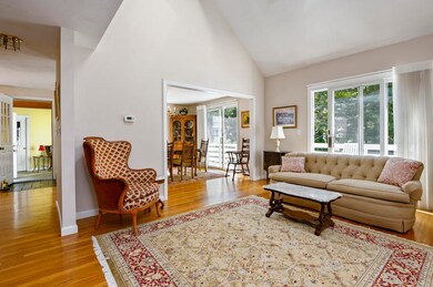 005-photo-living-room-7626655