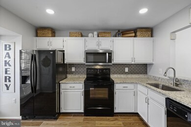 13936 Gunners Place, Centreville, VA 20121 - photo 5