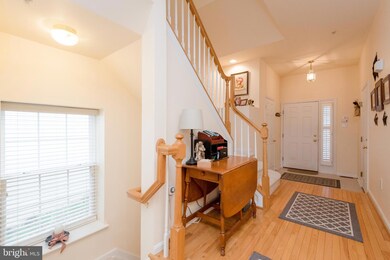 2568 Running Wolf Trail, Odenton, MD 21113 - photo 4