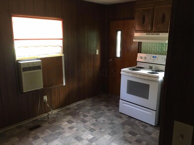 716 Kitchen