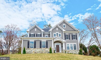 11018 Oakton Rd, Oakton, VA 22124 - photo 2