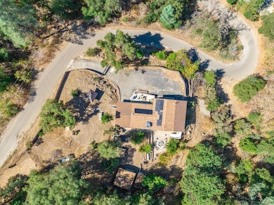 50689 Critter Creek Ln, Oakhurst, CA 93644 - photo 4