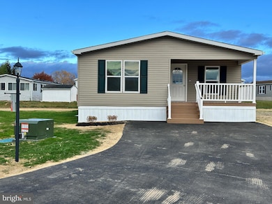 13 Evergreen Aly, Palmyra, PA 17078 - photo 3