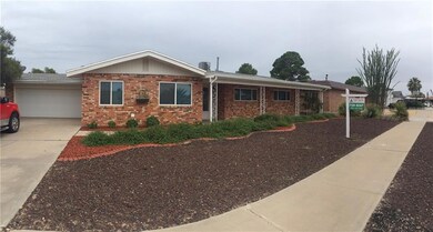 14816 Kingston Dr, Horizon City, TX 79928 - photo 2