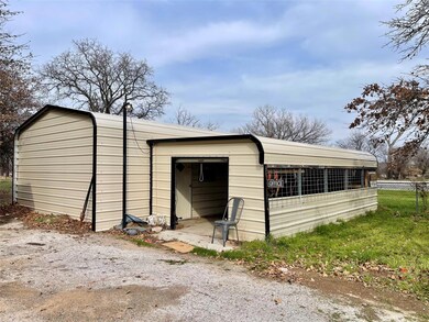 10360 S Fm 51, Springtown, TX 76082 - photo 7