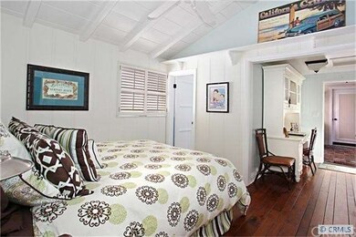 Large Master Bedroom with bath and connecting  Off