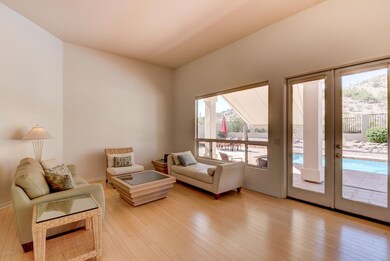 2552 E Silverwood Dr-8