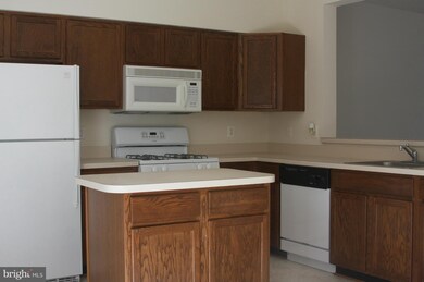 8645 Willow Leaf Ln unit 8645, Odenton, MD 21113 - photo 7