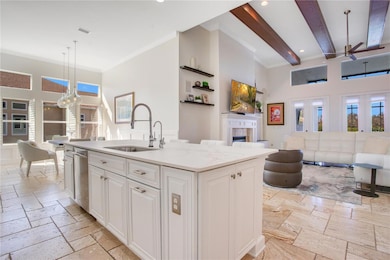 LARGE KITCHEN ISLAND