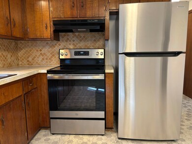 100 Bridge St, Salem, NH 03079 - photo 3