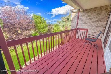 2861PinonCir.-12