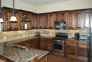 704 Samantha Ln, Moore, OK 73160 - photo 7