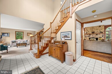 534 Longfellow Ln, Media, PA 19063 - photo 5