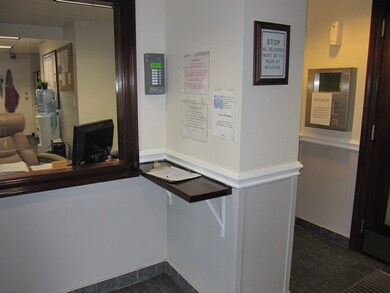 Sagamore Place Condominiums unit 1012, Quincy, MA 02171 - photo 2