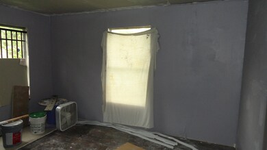 6723 Kittridge St, Houston, TX 77028 - photo 4