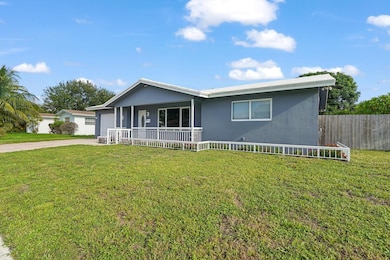 257 SW 5th St, Boca Raton, FL 33432 - photo 2