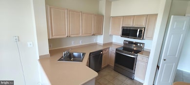 The Overlook unit 812, Silver Spring, MD 20906 - photo 3