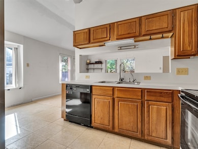 2902 Hollow Creek Dr, Houston, TX 77082 - photo 6