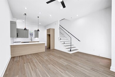 2581 Paul Quinn St, Houston, TX 77091 - photo 5