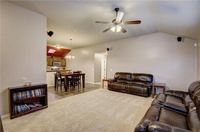 19721 Vista Ave, Edmond, OK 73012 - photo 3