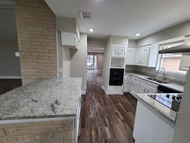 7510 Antoine Dr, Houston, TX 77088 - photo 5