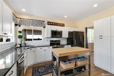 908 Williams St NW, Orting, WA 98360 - photo 7