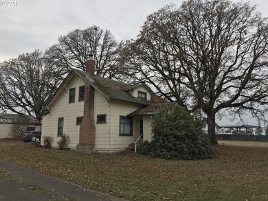 1522 W Main St, Molalla, OR 97038 - photo 3