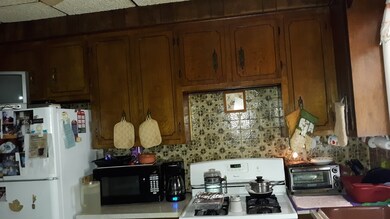 991 Locust St, Fall River, MA 02720 - photo 5