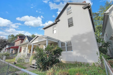 4-web-or-mls-111-s-cypress-ave